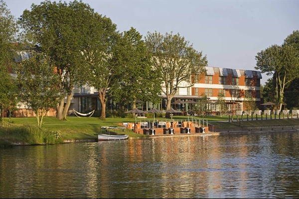 The runnymedeonthames, Egham Reviewed Lussorian